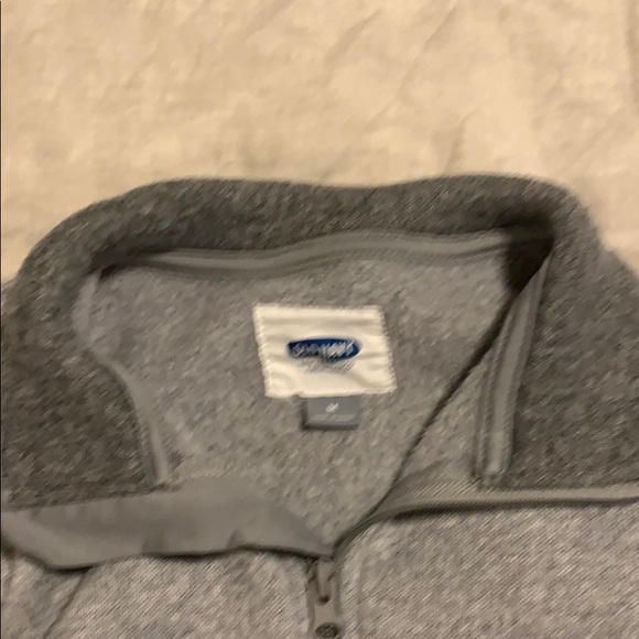 Old navy fleece full-zip - Picture 2 of 3